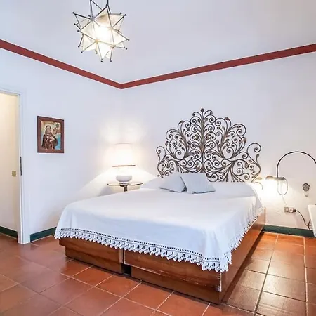 Casale *